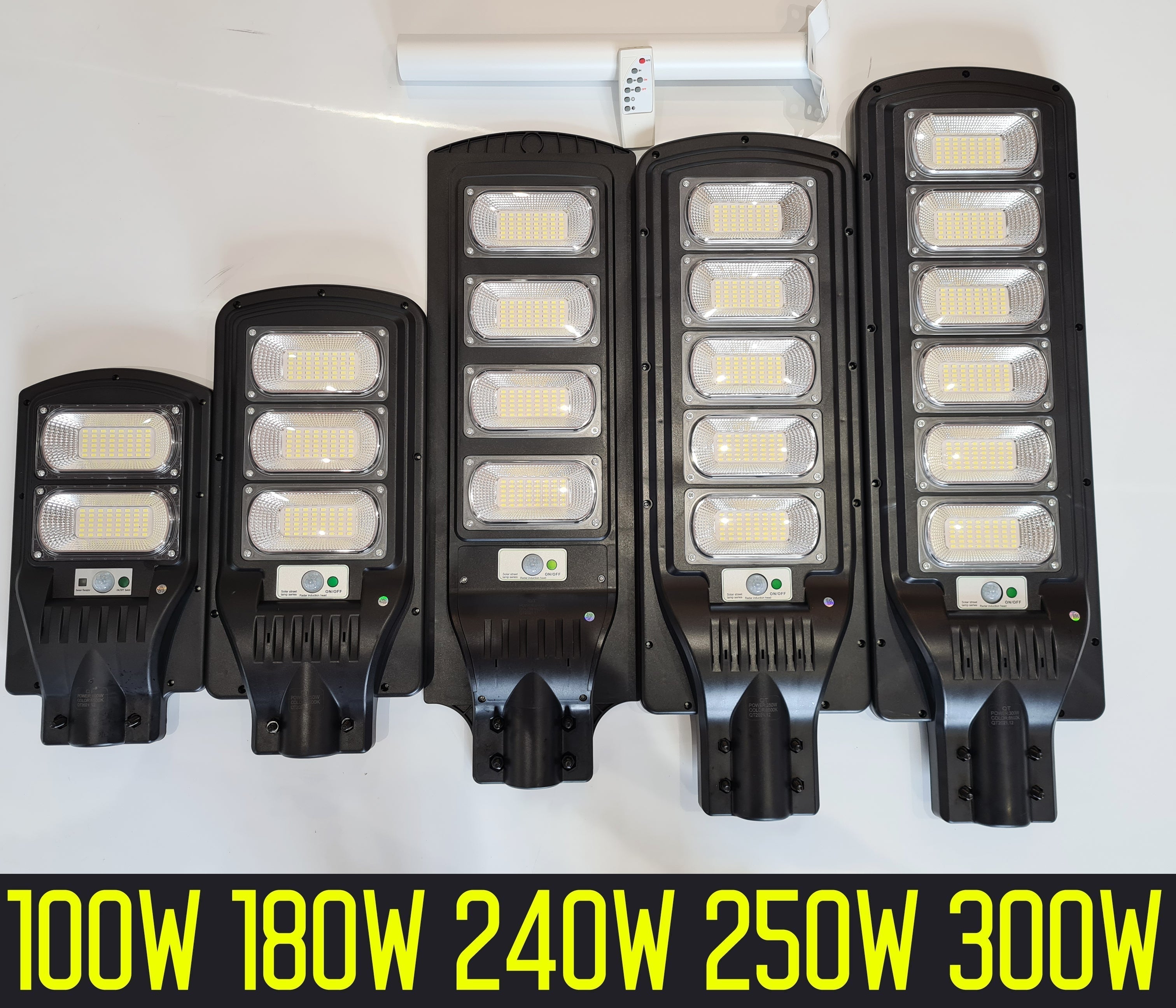 Lampa Solara Stradala - 300W cu Telecomanda, Senzor de Lumina