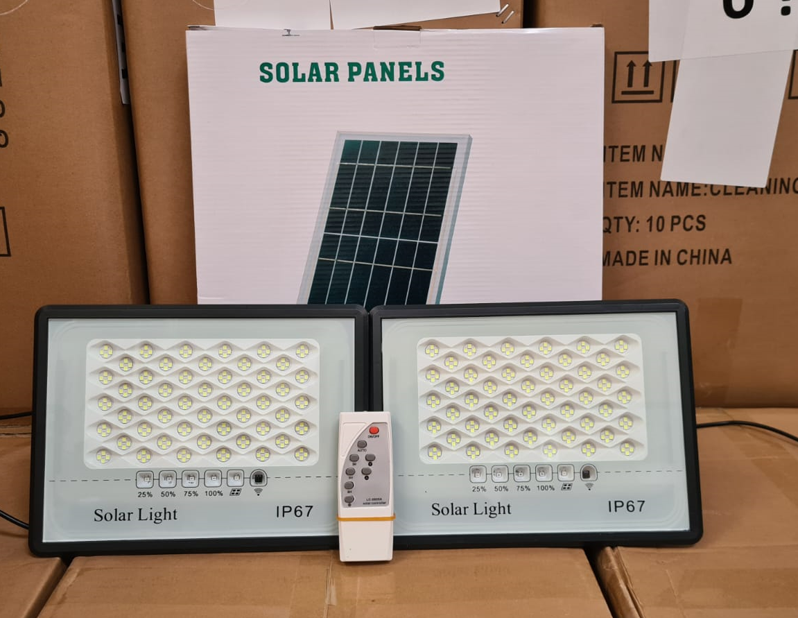 Set 2x Proiector Solar 100W/80W cu Panou Fotovoltaic si Autonomie de 12 Ore